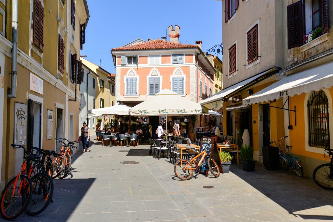 Izola Slovenia Esterno foto